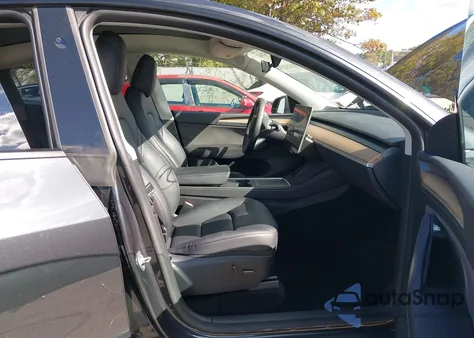 2024 Tesla Model Y Long Range Dual Motor All-Wheel Drive из США, поврежденный, VIN 7SAYGDEE3RF037846